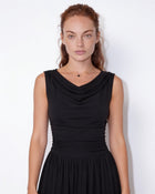 Robe longue col bénitier, taille froncée — Sorellea