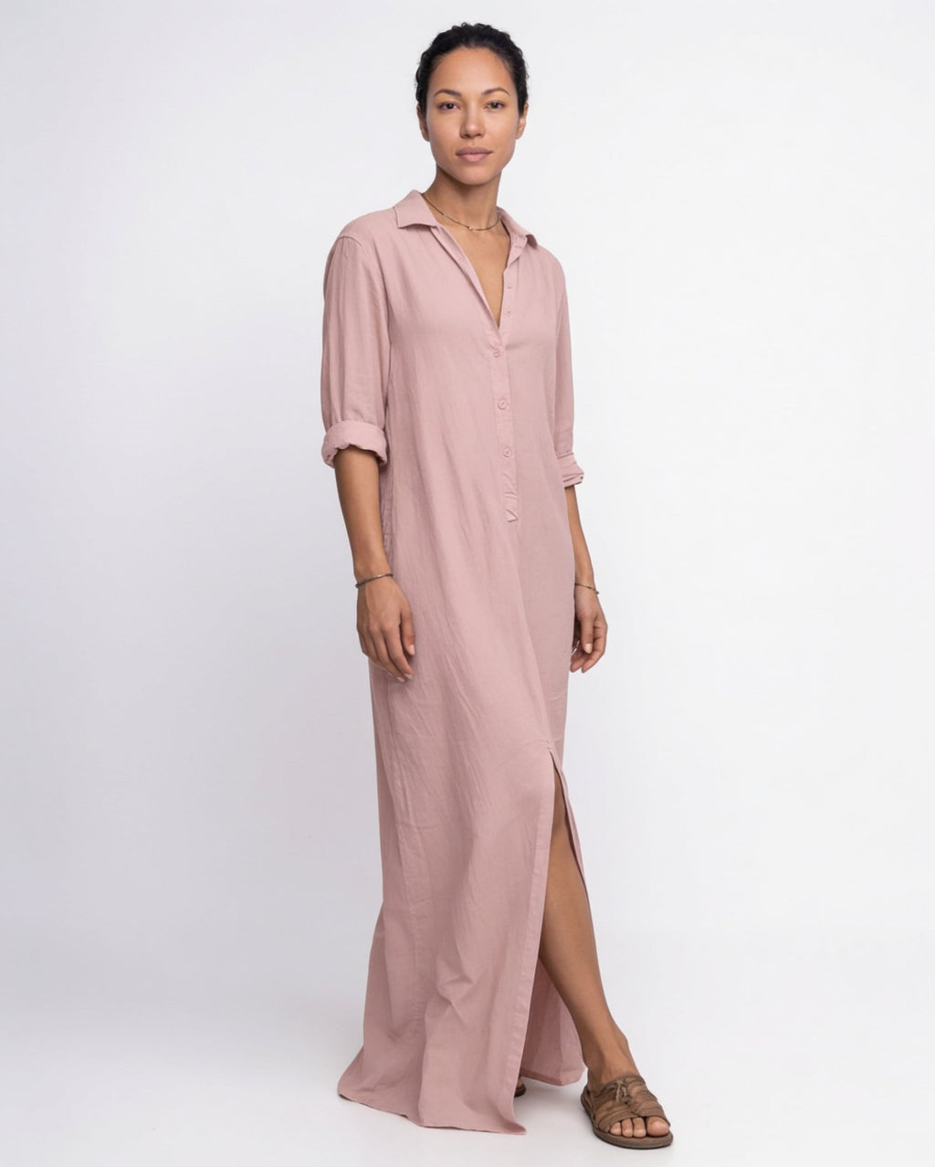 Robe longue boutonnée, épaules tombantes — Sorellea