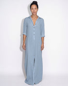 Robe longue boutonnée, épaules tombantes — Sorellea