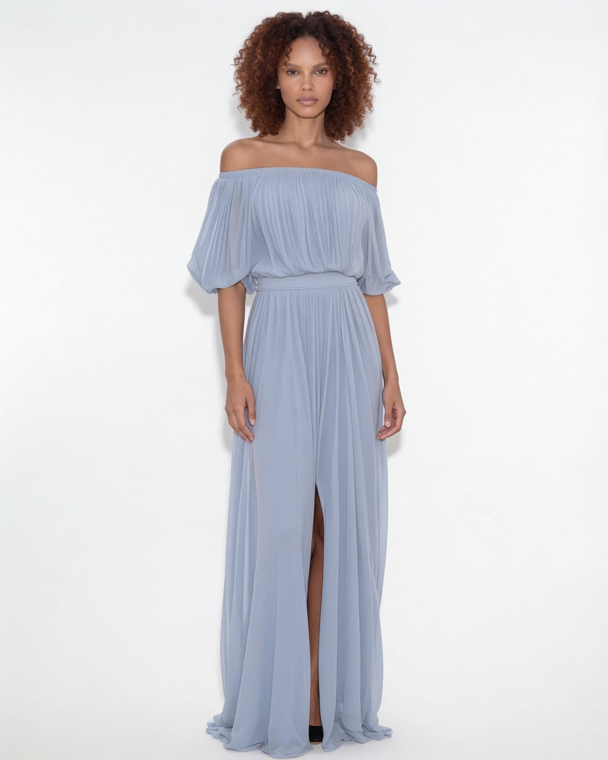 Robe longue plissée, épaules dénudées — Sorellea