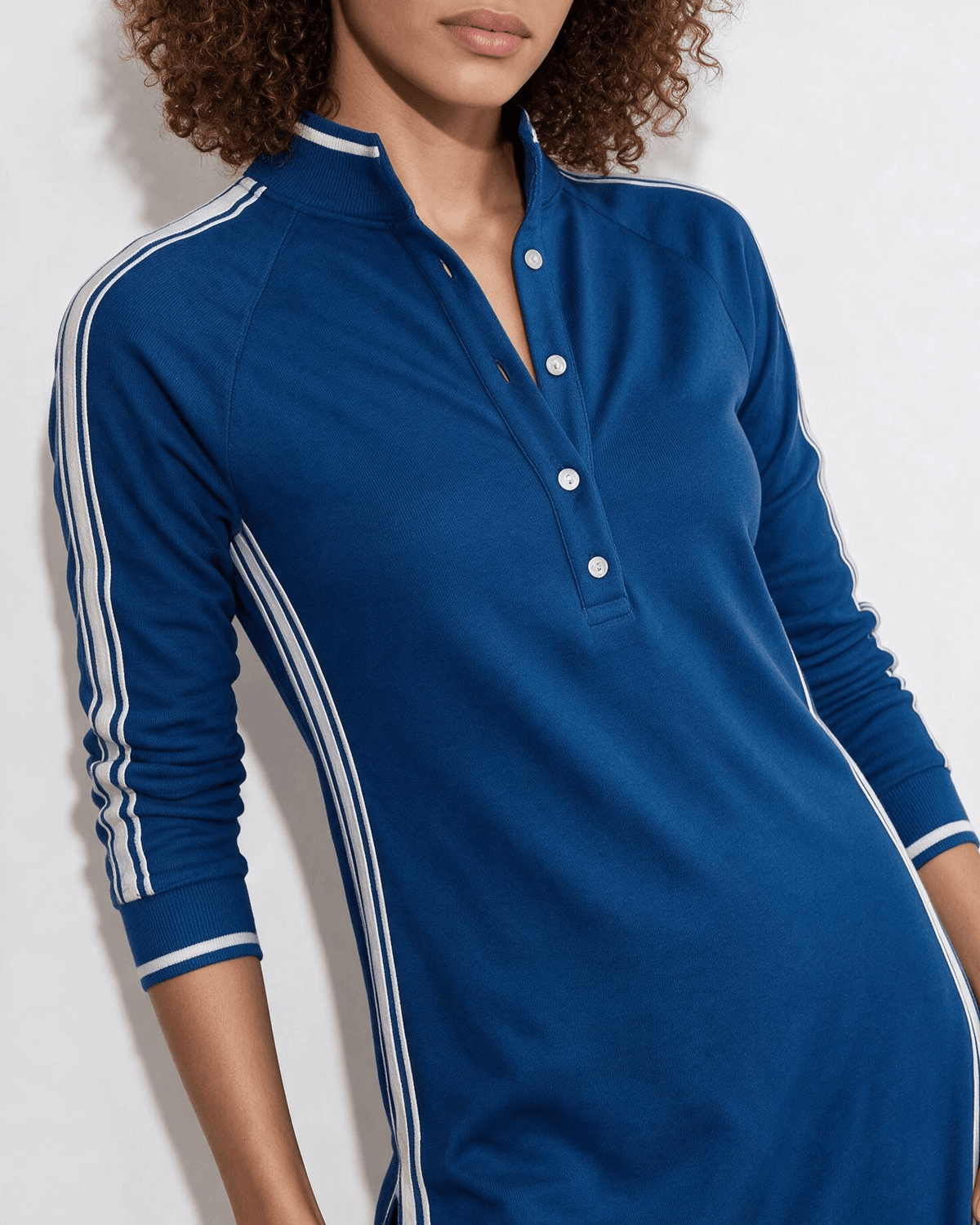 Robe longue polo en coton à bandes contrastées — Sorellea