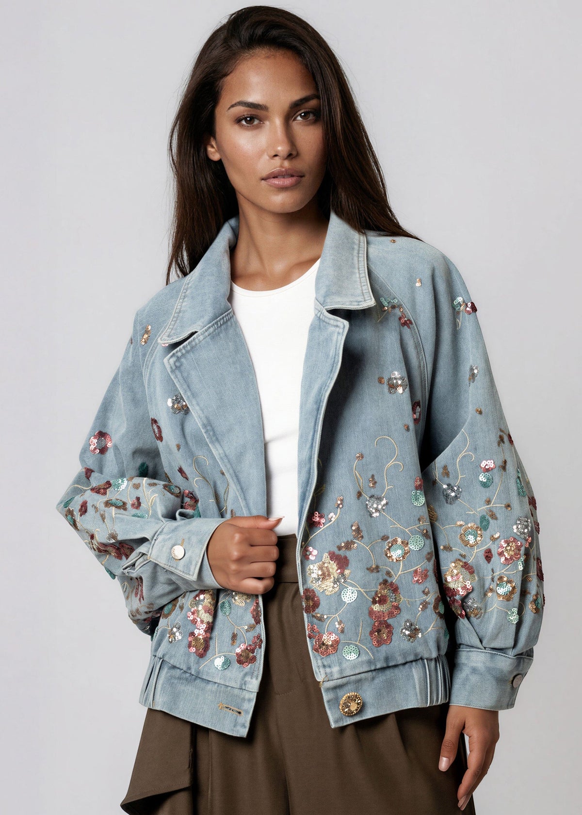Veste en jean oversize à fleurs brodées pour femme